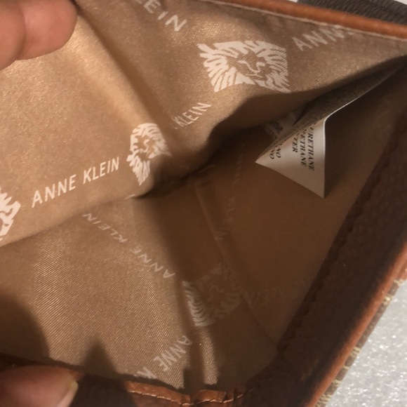 Anne Klein small fold brown wallet with golden details - Picture 11 of 13